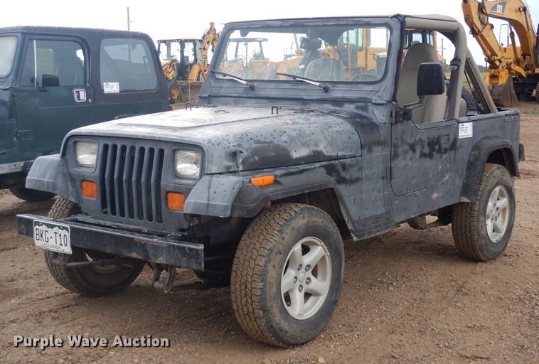 image for item DR1290 1989 Jeep Wrangler  SUV