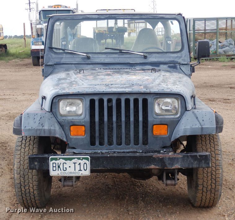 image for item DR1290 1989 Jeep Wrangler  SUV