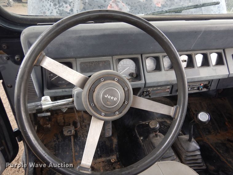 image for item DR1290 1989 Jeep Wrangler  SUV