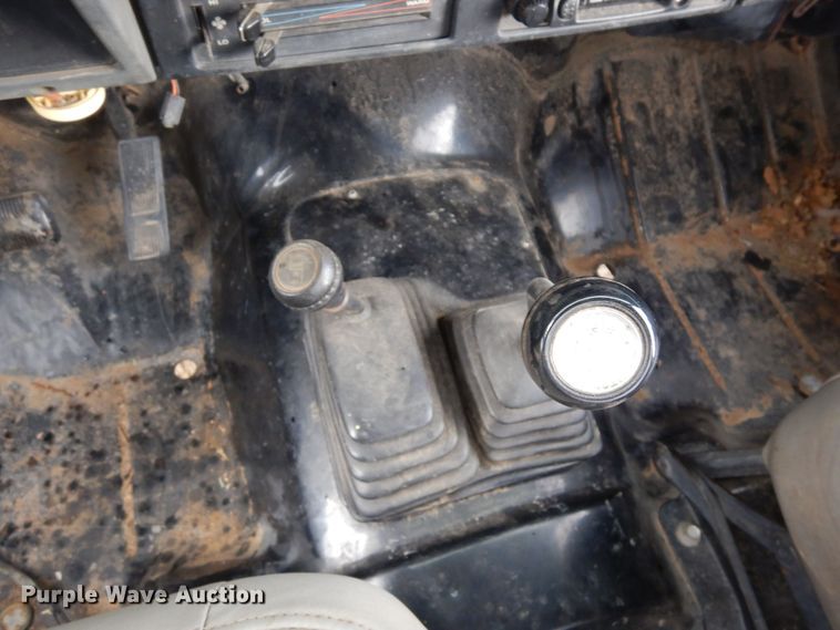 image for item DR1290 1989 Jeep Wrangler  SUV