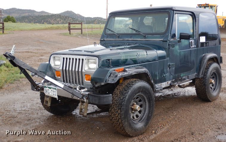 image for item DR1291 1987 Jeep Wrangler  SUV