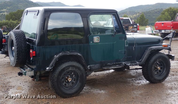 image for item DR1291 1987 Jeep Wrangler  SUV