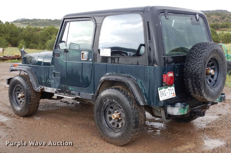 image for item DR1291 1987 Jeep Wrangler  SUV