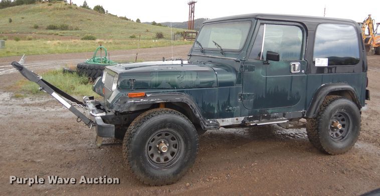 image for item DR1291 1987 Jeep Wrangler  SUV