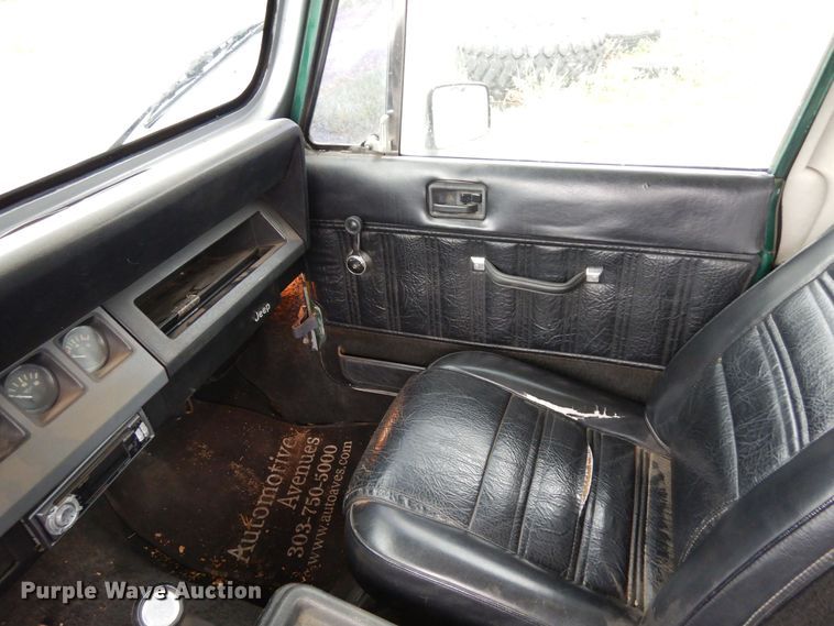 image for item DR1291 1987 Jeep Wrangler  SUV