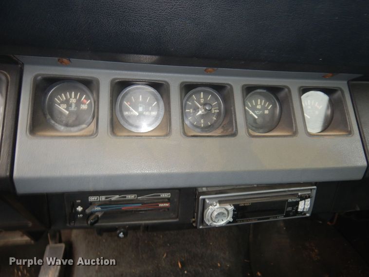 image for item DR1291 1987 Jeep Wrangler  SUV