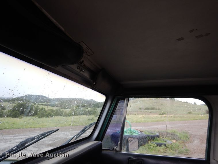 image for item DR1291 1987 Jeep Wrangler  SUV