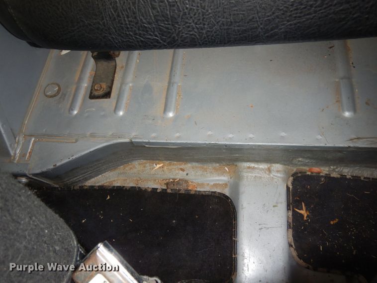 image for item DR1291 1987 Jeep Wrangler  SUV