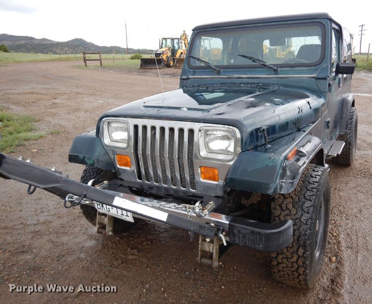 image for item DR1291 1987 Jeep Wrangler  SUV