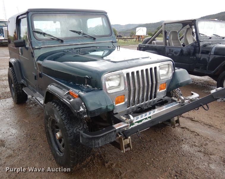 image for item DR1291 1987 Jeep Wrangler  SUV