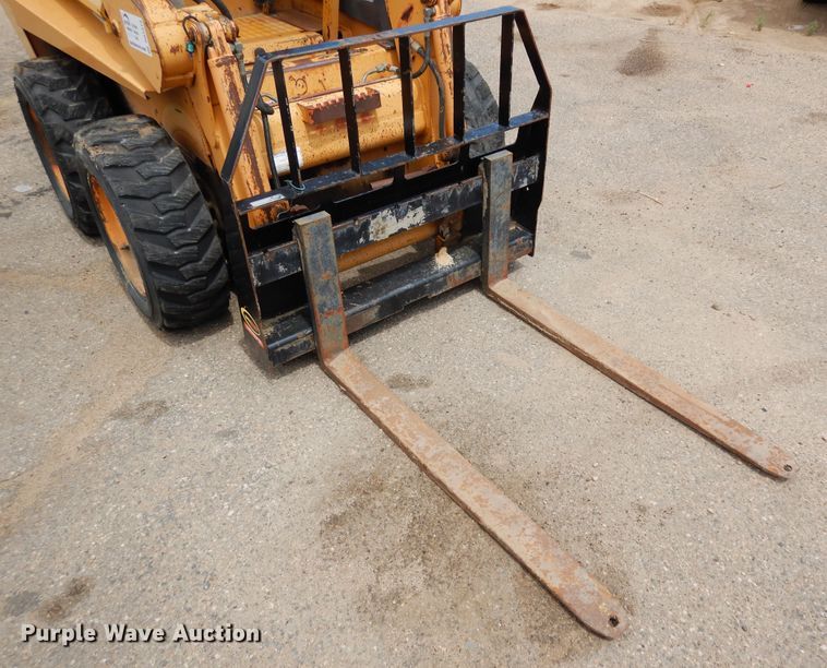 image for item DR1313 1999 Case 1840  skid steer loader