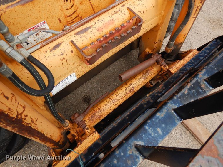 image for item DR1313 1999 Case 1840  skid steer loader