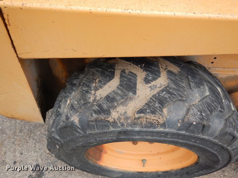 image for item DR1313 1999 Case 1840  skid steer loader
