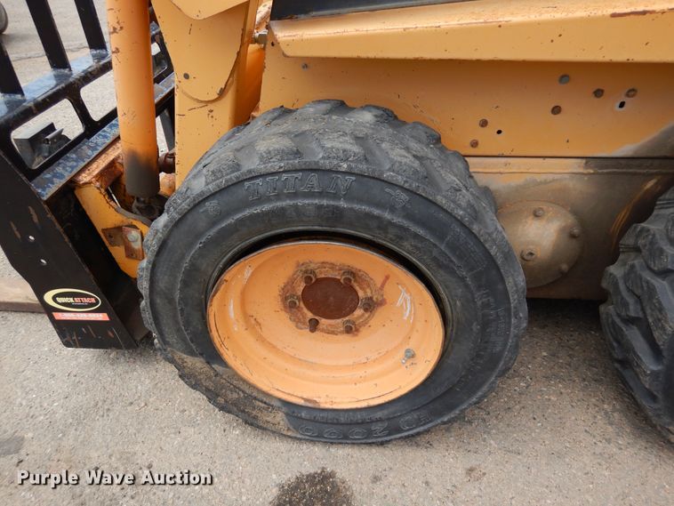 image for item DR1313 1999 Case 1840  skid steer loader