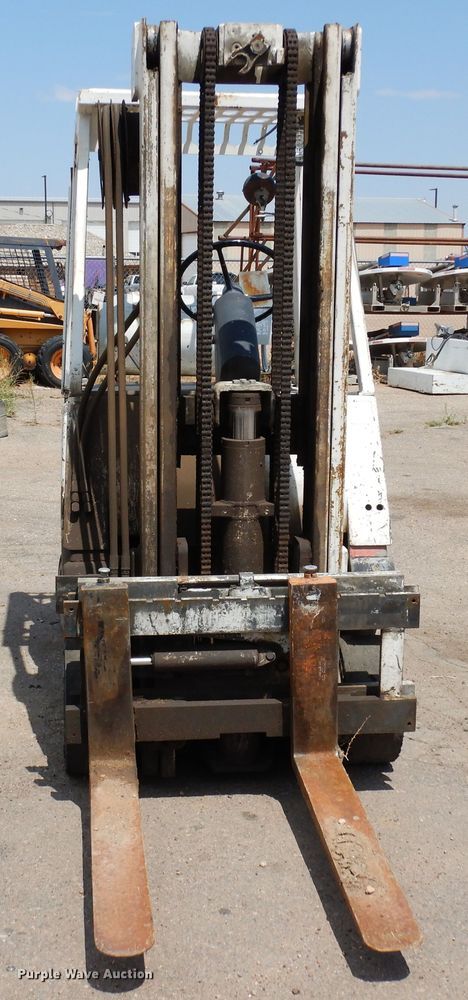 image for item DR1314 Hyster 40  forklift