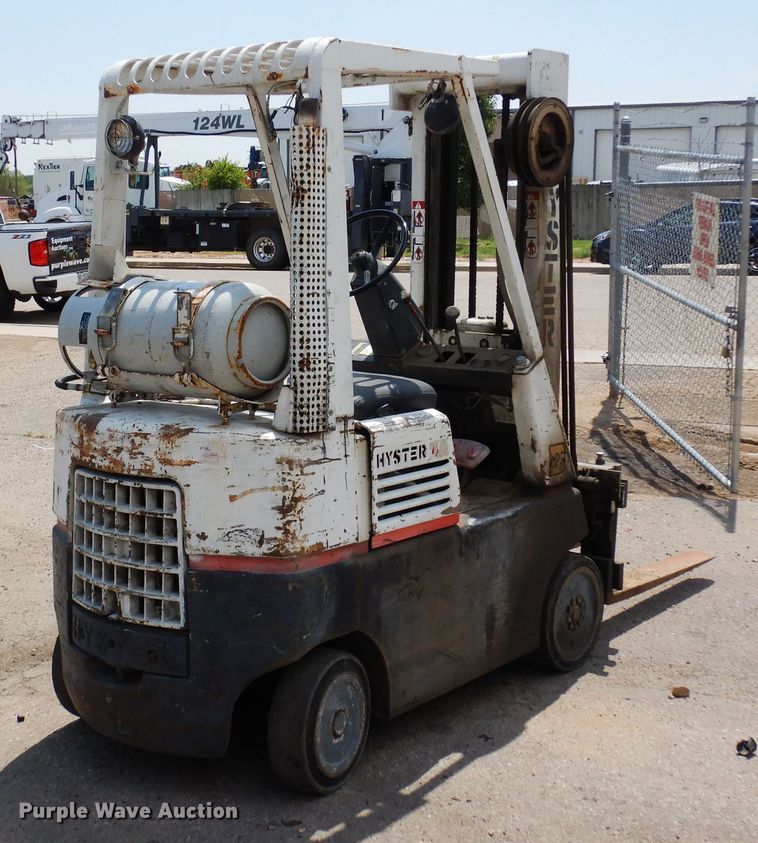 image for item DR1314 Hyster 40  forklift