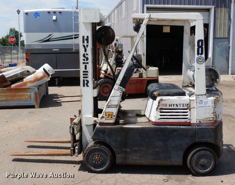 image for item DR1314 Hyster 40  forklift