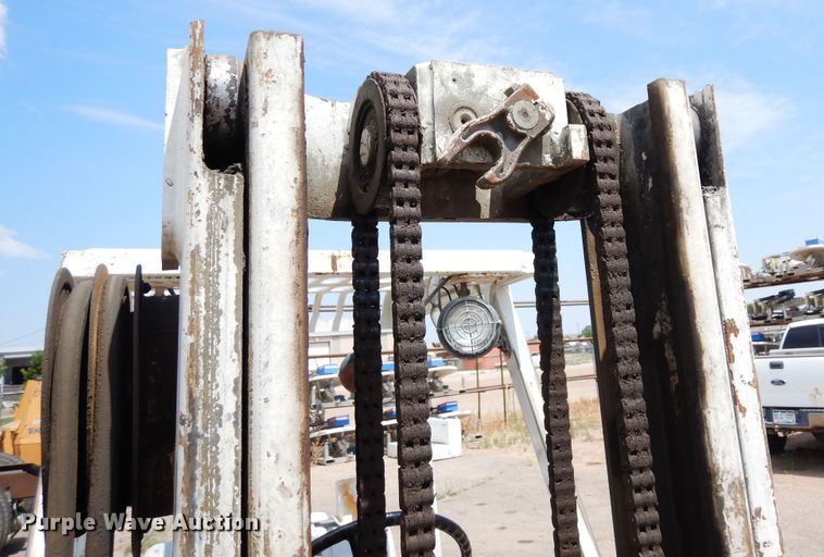 image for item DR1314 Hyster 40  forklift