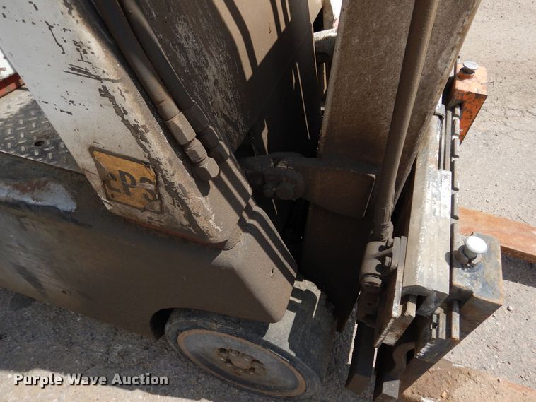 image for item DR1314 Hyster 40  forklift