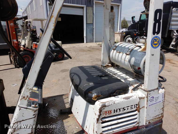 image for item DR1314 Hyster 40  forklift