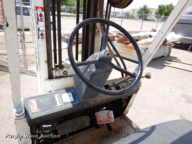 image for item DR1314 Hyster 40  forklift