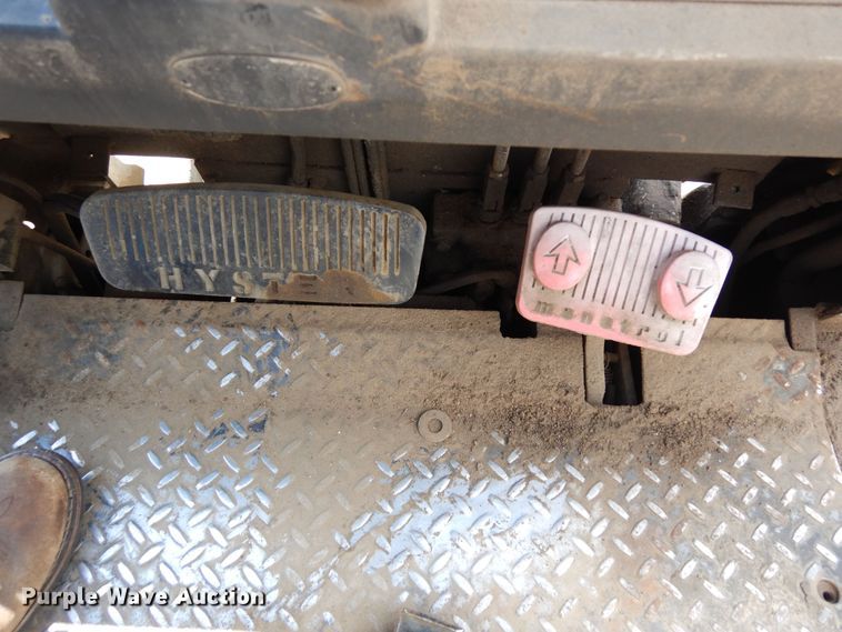 image for item DR1314 Hyster 40  forklift