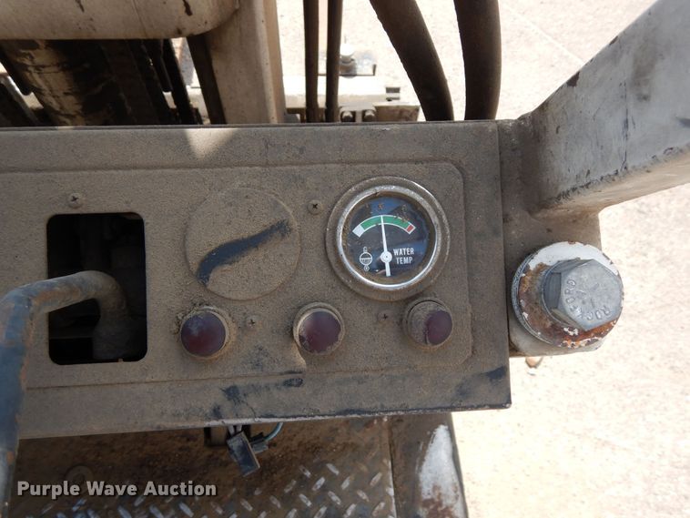 image for item DR1314 Hyster 40  forklift