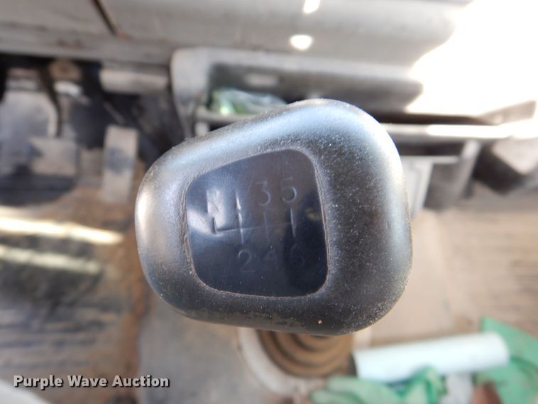 image for item DS8129 1999 Freightliner FL70  truck cab and chassis