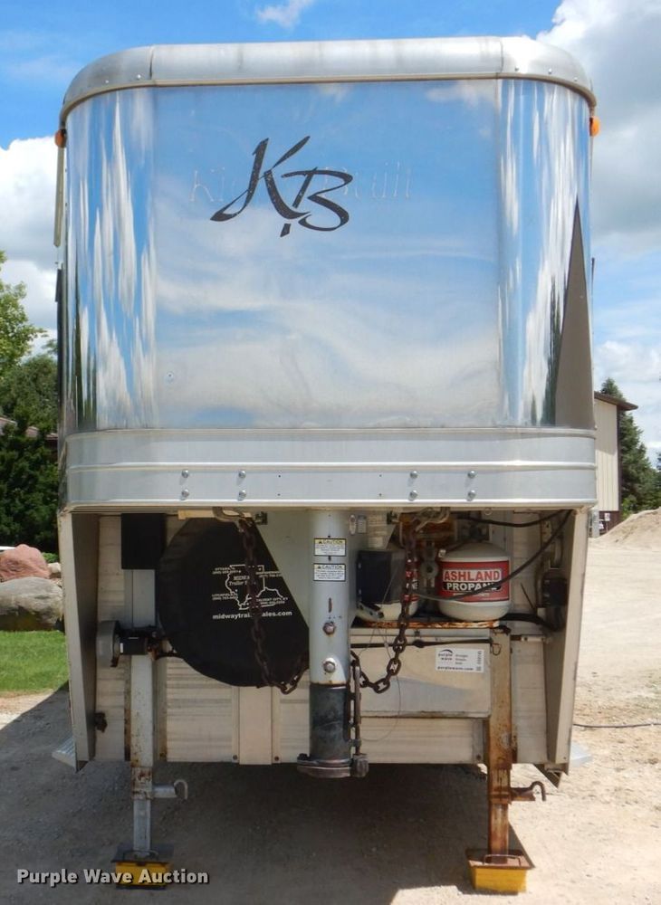 image for item DS8145 2005 Kiefer Built Genesis X-380  livestock trailer