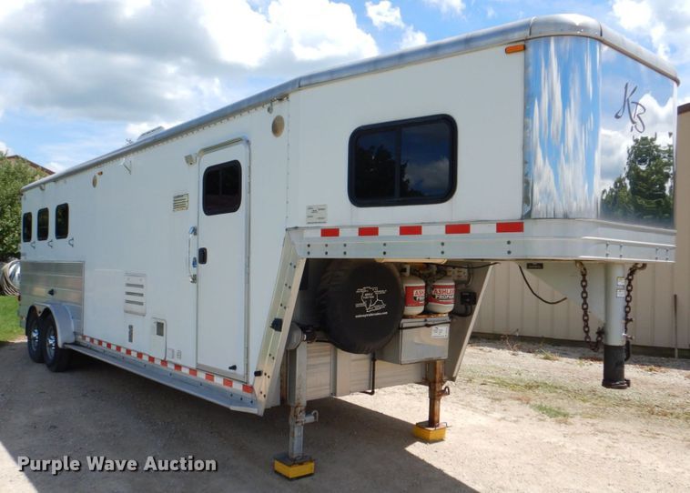 image for item DS8145 2005 Kiefer Built Genesis X-380  livestock trailer