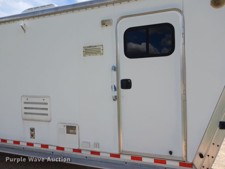 image for item DS8145 2005 Kiefer Built Genesis X-380  livestock trailer