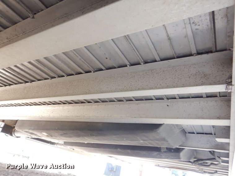 image for item DS8145 2005 Kiefer Built Genesis X-380  livestock trailer