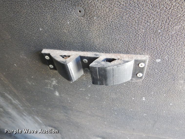 image for item DS8145 2005 Kiefer Built Genesis X-380  livestock trailer