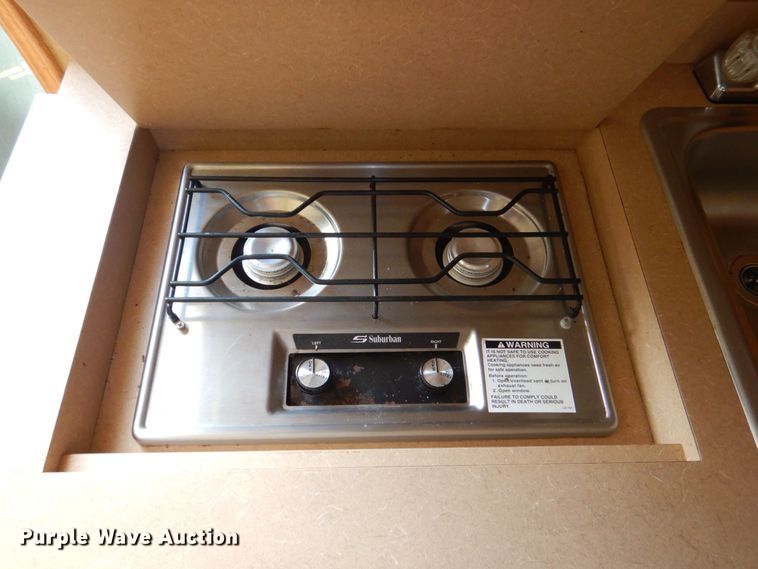 image for item DS8145 2005 Kiefer Built Genesis X-380  livestock trailer