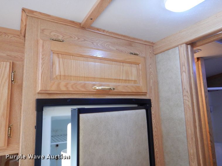 image for item DS8145 2005 Kiefer Built Genesis X-380  livestock trailer