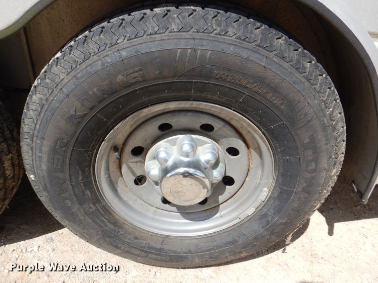 image for item DS8145 2005 Kiefer Built Genesis X-380  livestock trailer