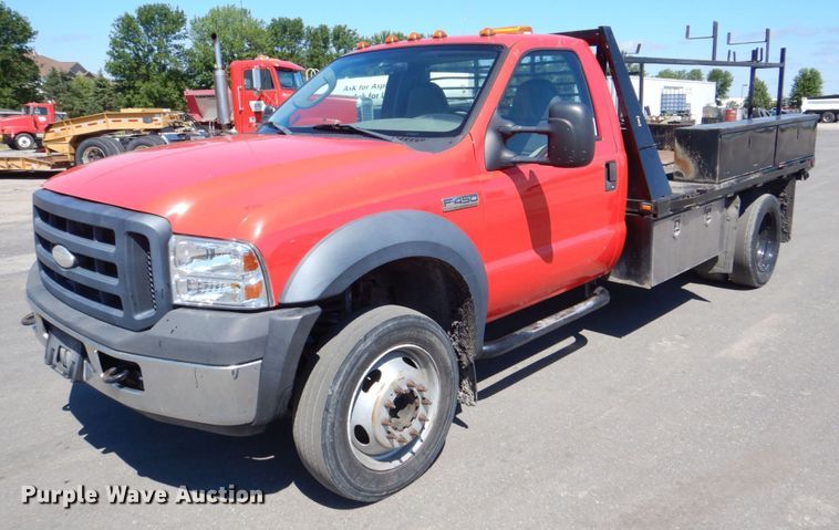 image for item DS8157 2007 Ford F450 Super Duty XL  flatbed truck