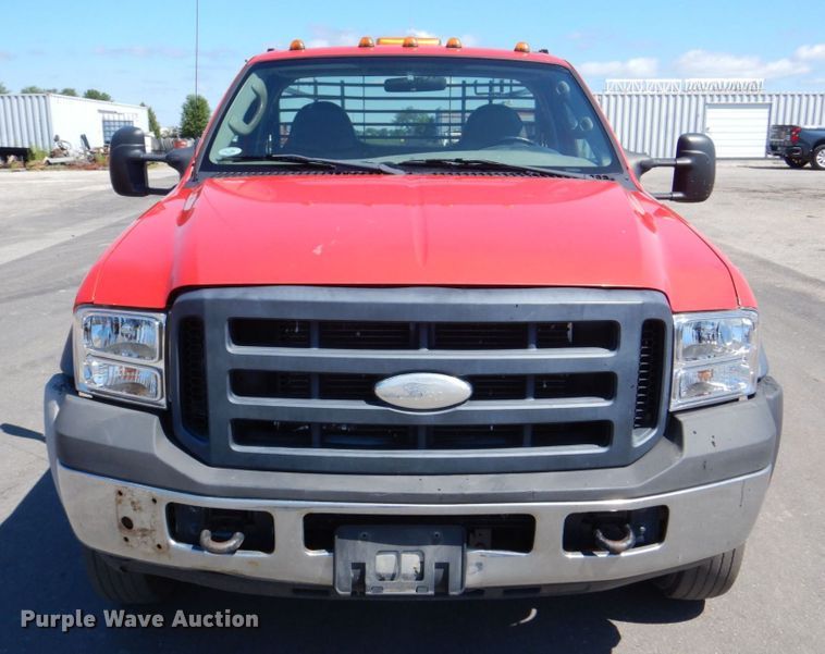 image for item DS8157 2007 Ford F450 Super Duty XL  flatbed truck