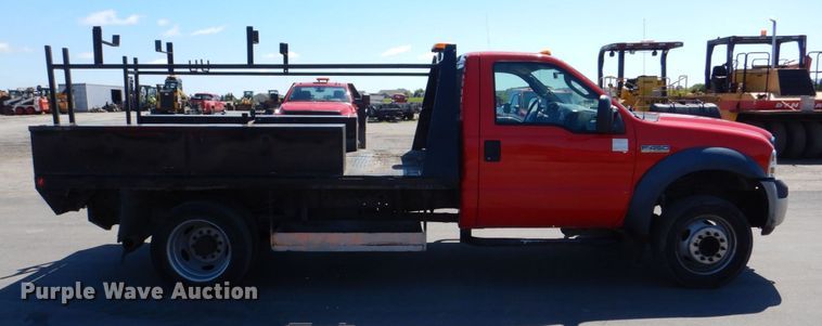 image for item DS8157 2007 Ford F450 Super Duty XL  flatbed truck