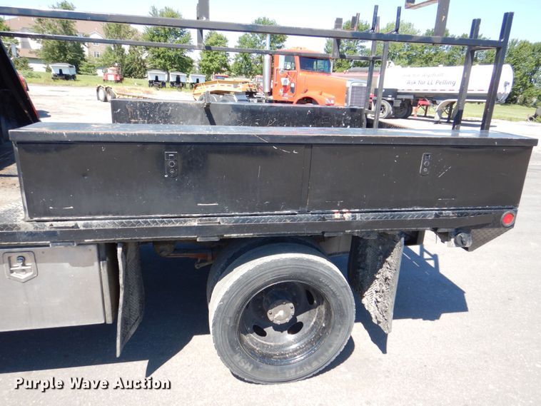 image for item DS8157 2007 Ford F450 Super Duty XL  flatbed truck