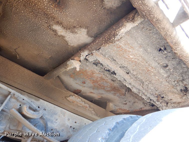 image for item DS8157 2007 Ford F450 Super Duty XL  flatbed truck