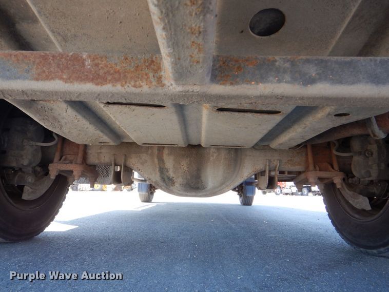 image for item DS8157 2007 Ford F450 Super Duty XL  flatbed truck