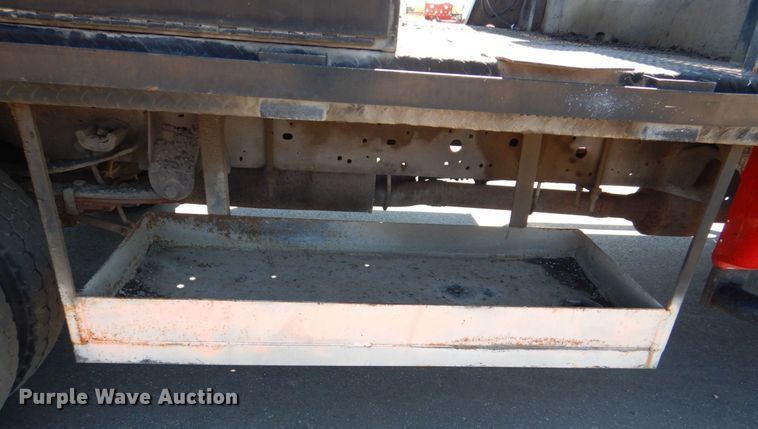 image for item DS8157 2007 Ford F450 Super Duty XL  flatbed truck