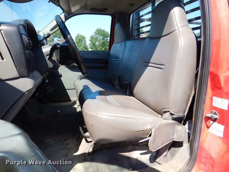 image for item DS8157 2007 Ford F450 Super Duty XL  flatbed truck