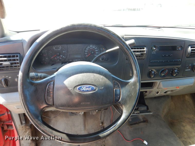 image for item DS8157 2007 Ford F450 Super Duty XL  flatbed truck