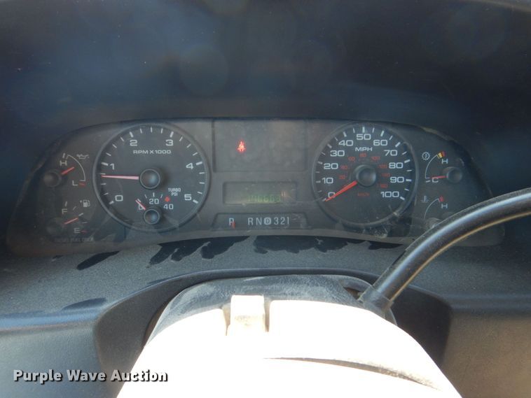 image for item DS8157 2007 Ford F450 Super Duty XL  flatbed truck