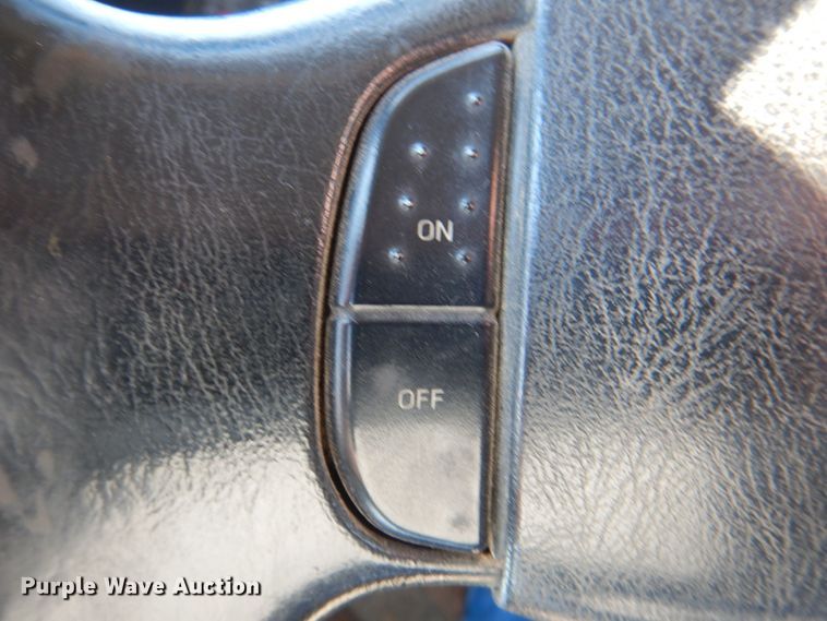 image for item DS8157 2007 Ford F450 Super Duty XL  flatbed truck