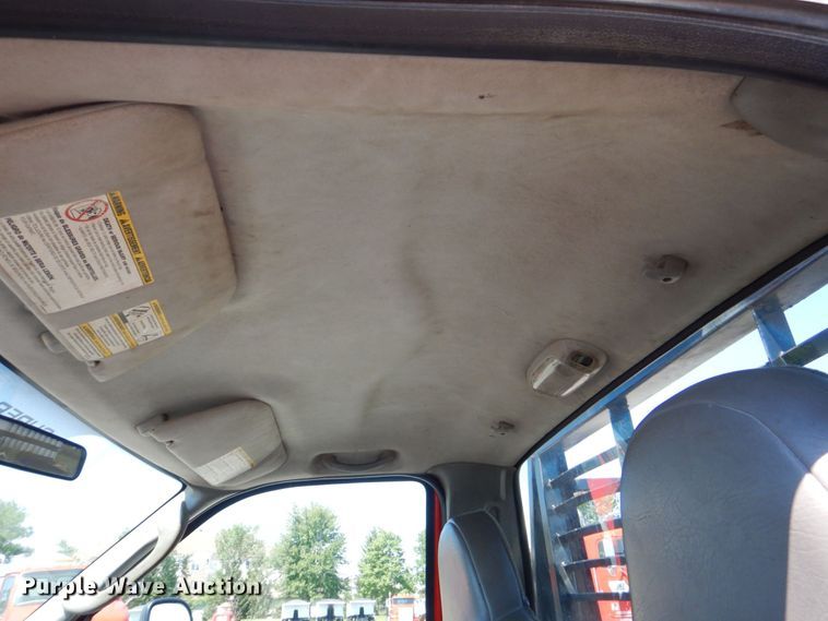 image for item DS8157 2007 Ford F450 Super Duty XL  flatbed truck