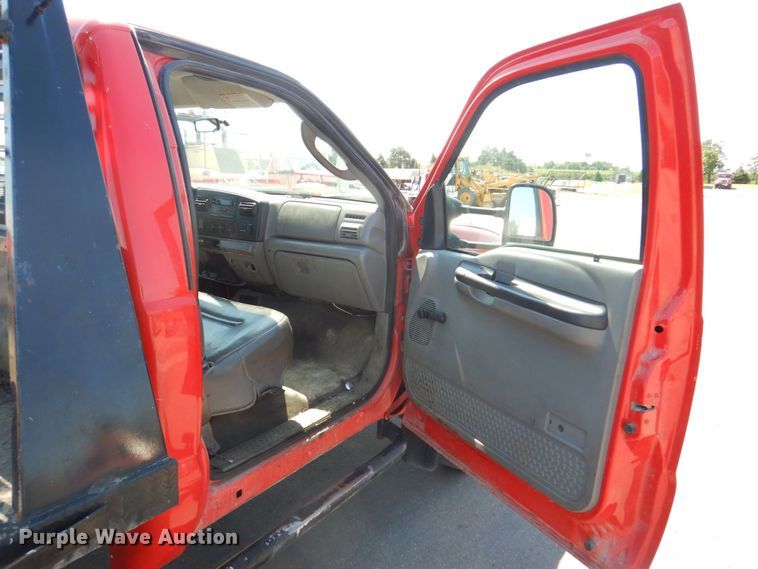 image for item DS8157 2007 Ford F450 Super Duty XL  flatbed truck