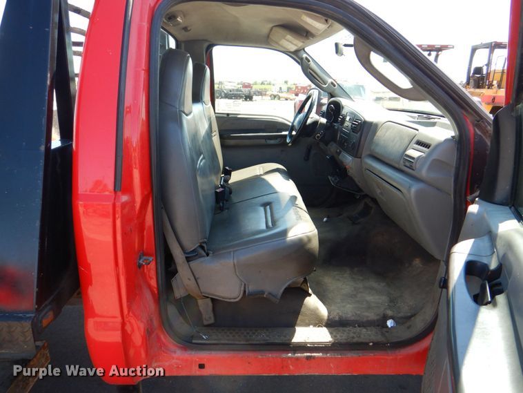 image for item DS8157 2007 Ford F450 Super Duty XL  flatbed truck